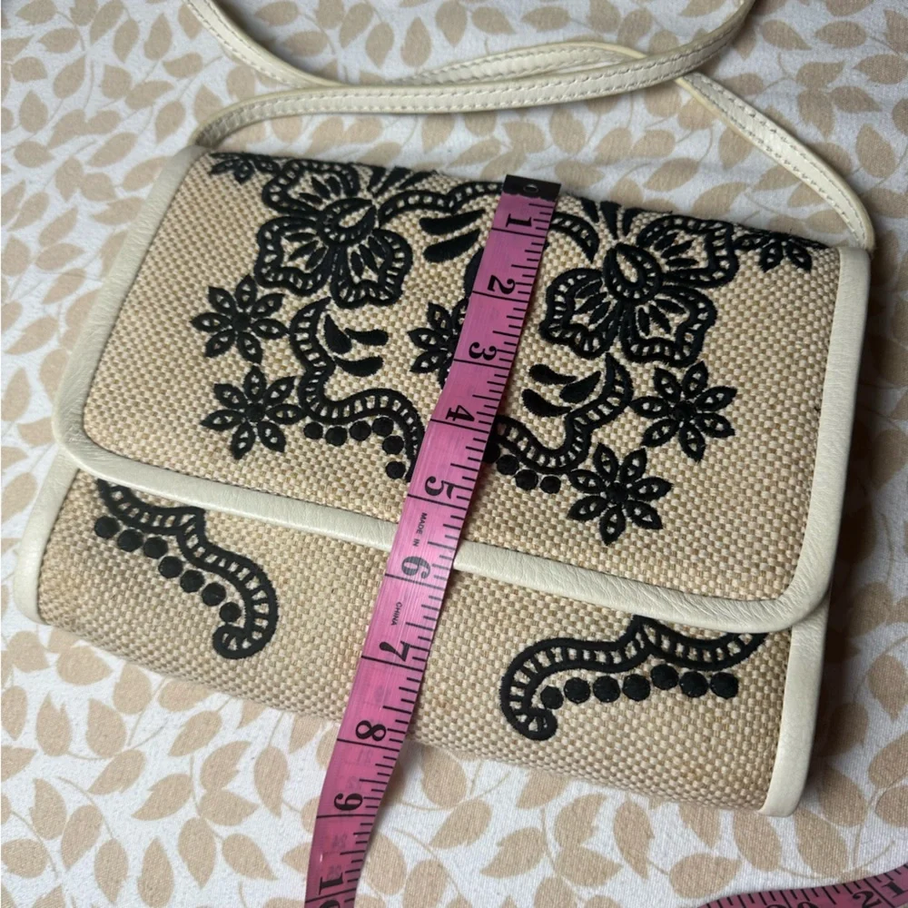 Isabella Fiore Cream Canvas With Black Embroidery Floral Flap‎ Crossbody Purse